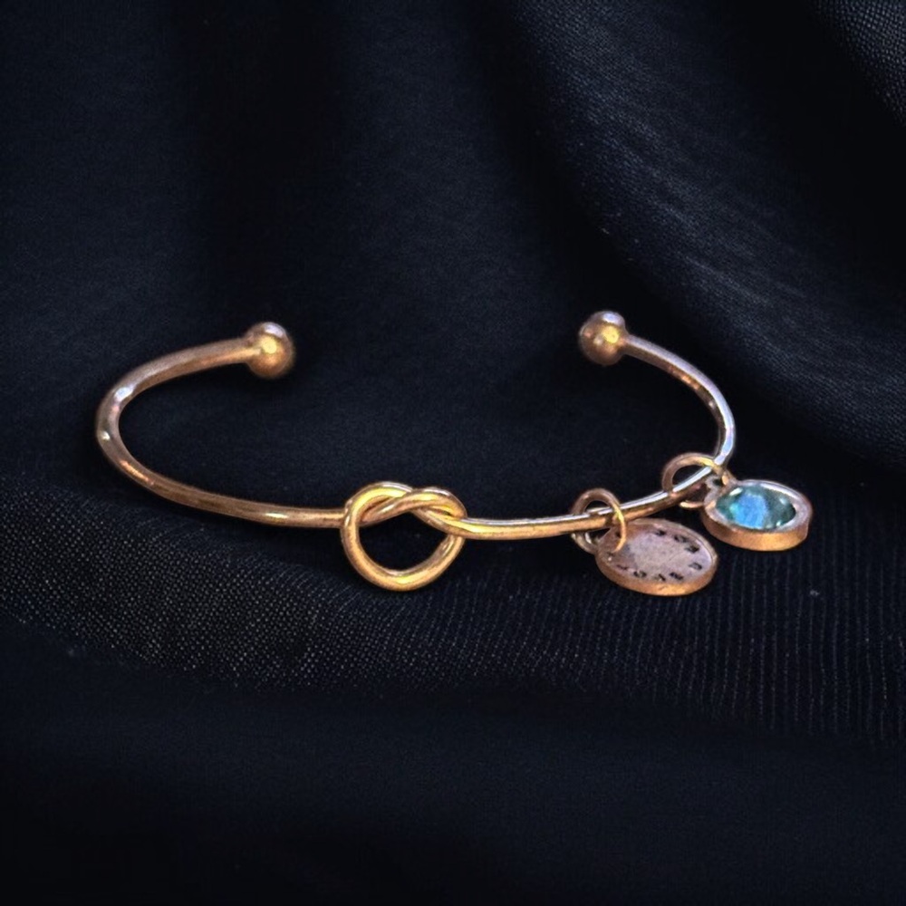 Gold tone I Love U Mom December birthstone knot bangle bracelet